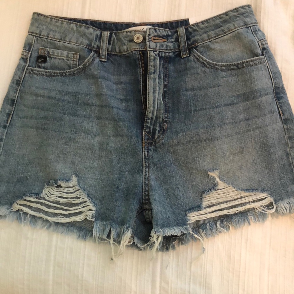 High-waisted Jean shorts